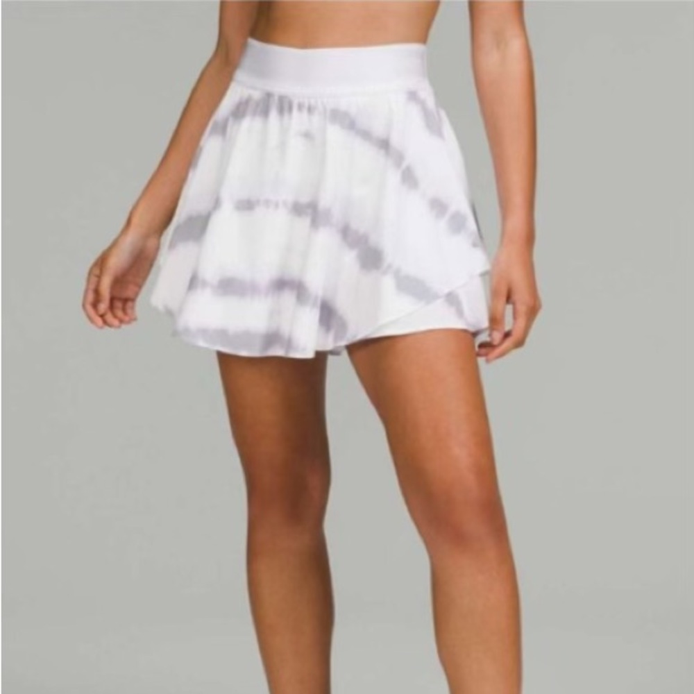 lululemon athletica White and Gray Court Rival Skort (long)